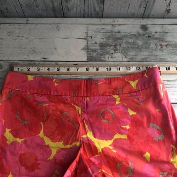 Loft Bright Floral Print Petite Shorts 4P - Picture 5 of 9